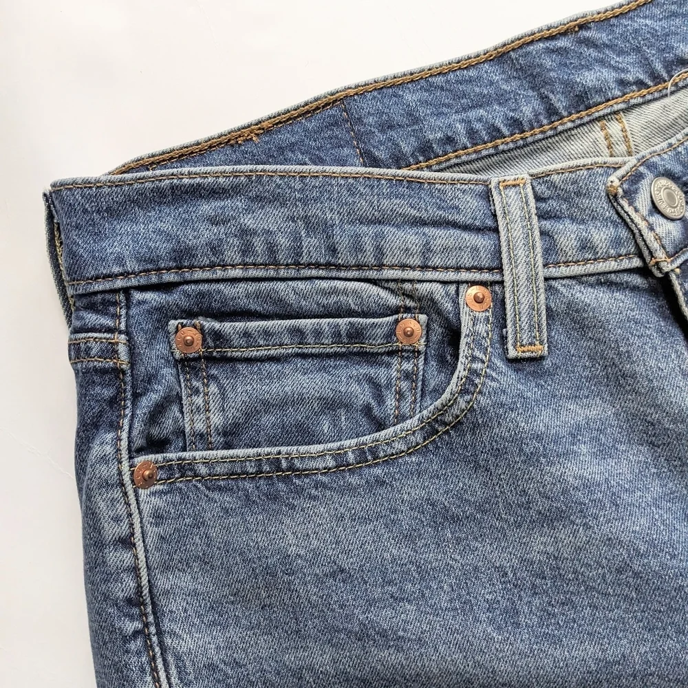 Levi's 514 Timeless Medium Wash Classic Straight-Fit Jeans